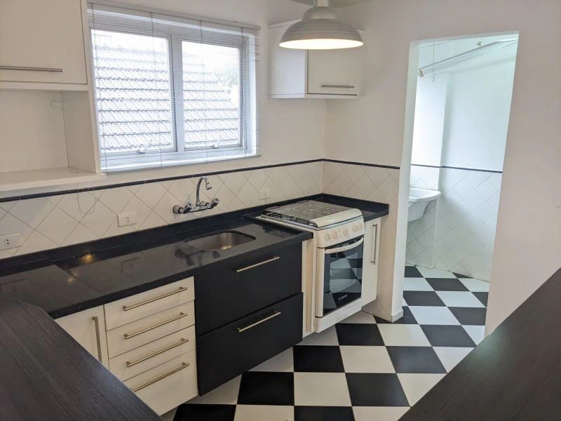 Apartment with open-plan gas kitchen and 2 bedrooms