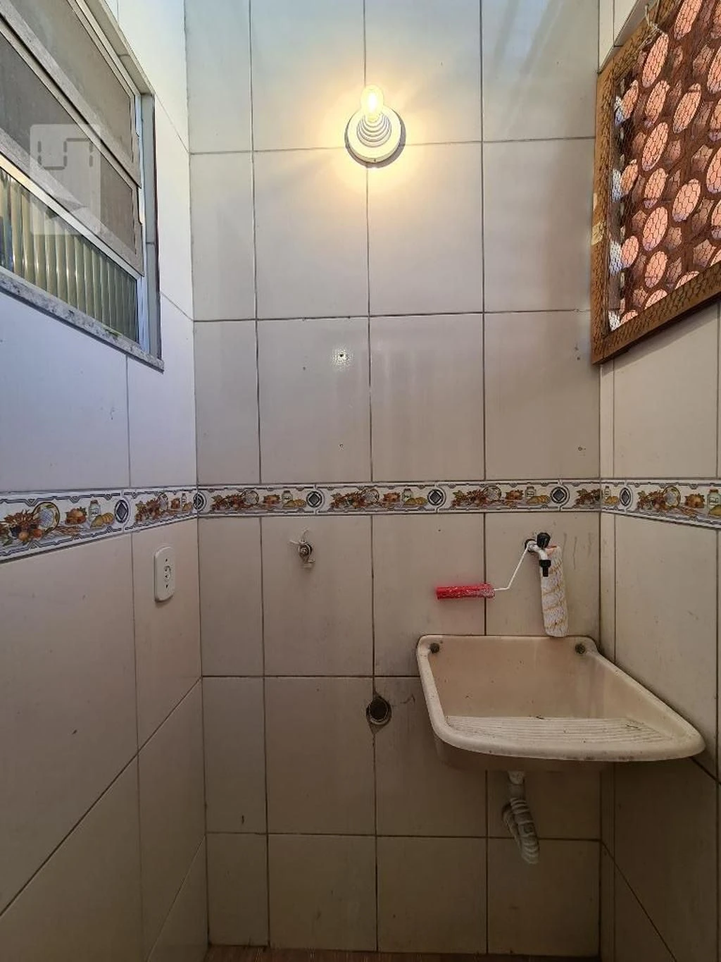 Unfurnished 1-bedroom apartment with 1 bath and no parking — photo 16