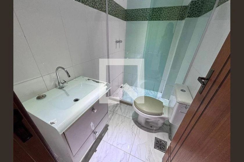 House with 4 en-suite bedrooms, 329 m² and 3 parking — photo 50