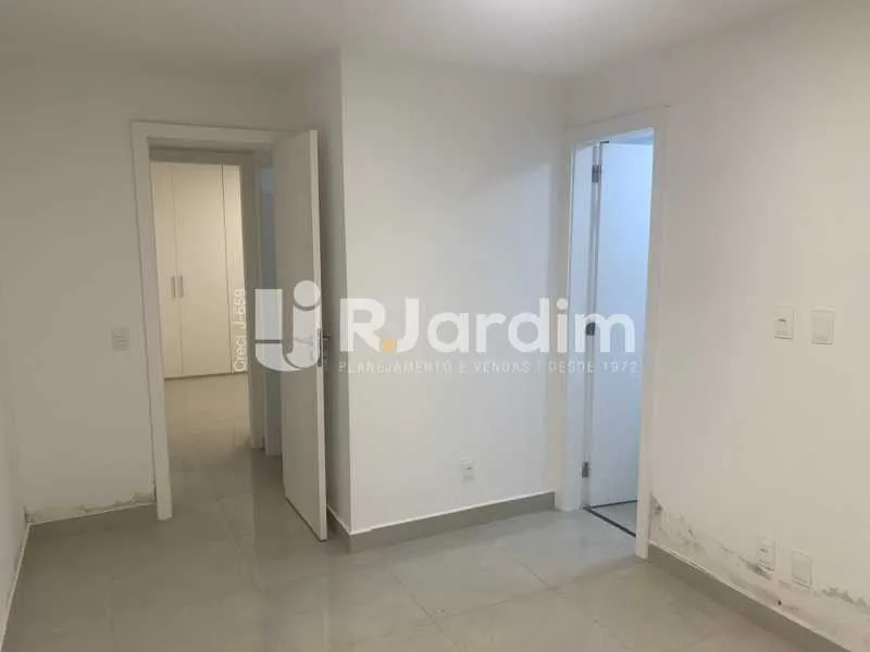 Apartment with 2 bedrooms and 2 bathrooms, no parking — photo 14