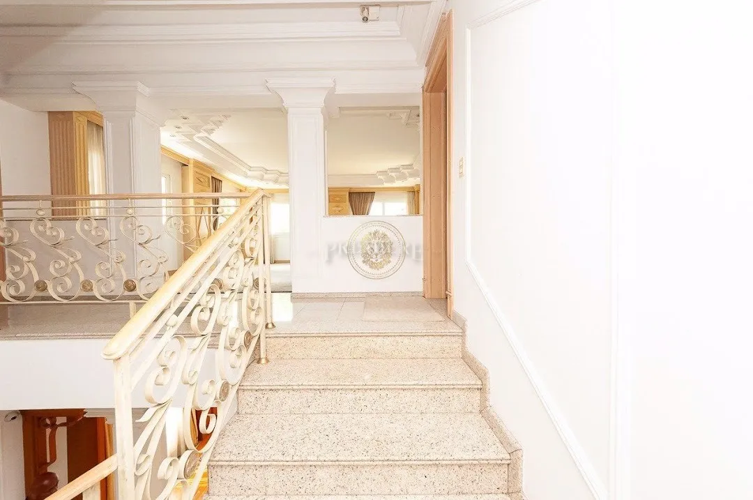 Casa com 4 suítes e jardim privativo, 7 banheiros — photo 38