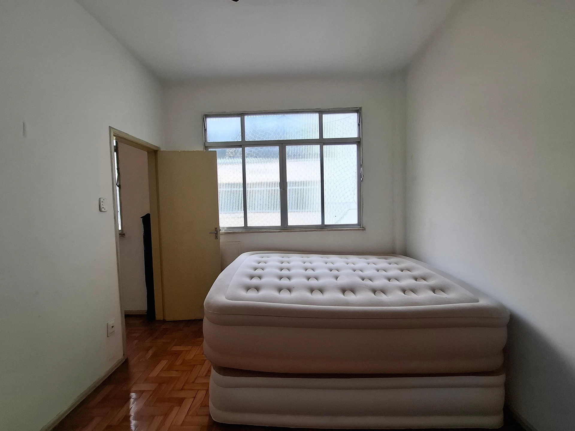 Furnished 1-bedroom apartment with 1 parking space — photo 9