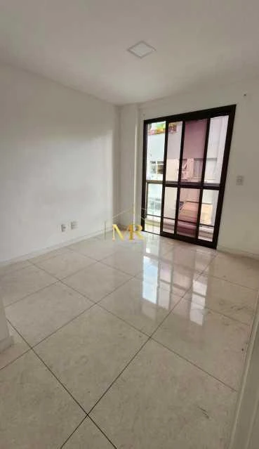 Top-floor apartment with 4 bedrooms, closed kitchen — photo 10