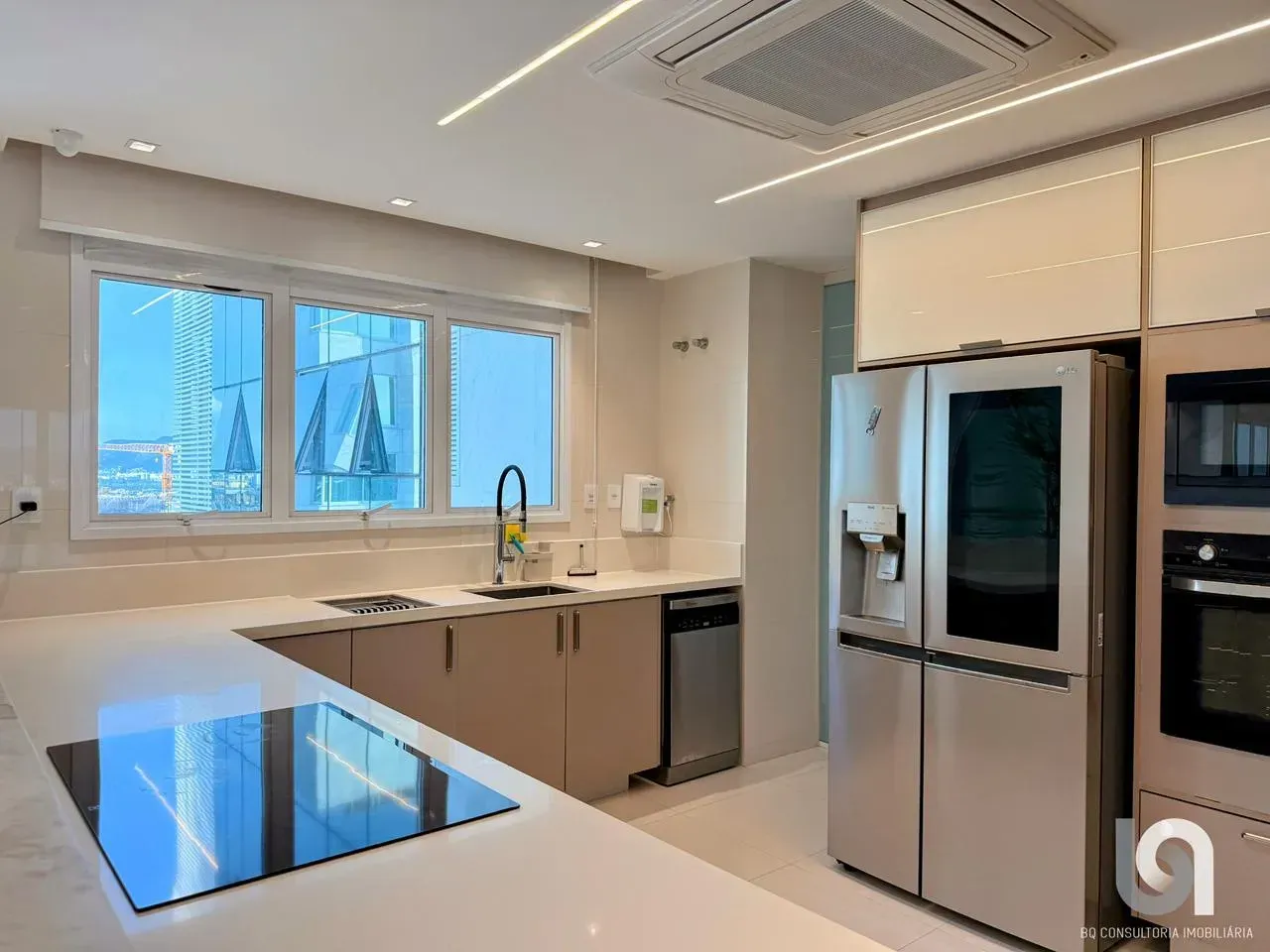 Квартира 266 м² з видом на воду та посудомийною машиною — photo 24