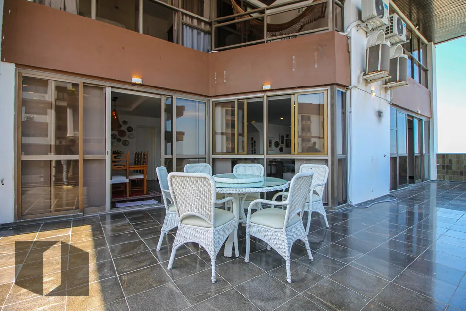 Apartamento de 4 quartos com armários embutidos — photo 10