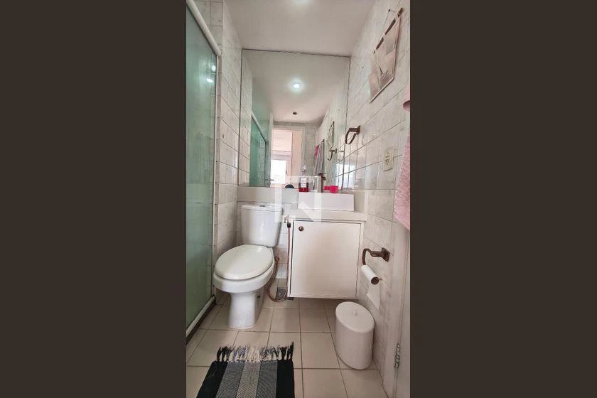 3-bedroom apartment in a building with a gym — photo 33