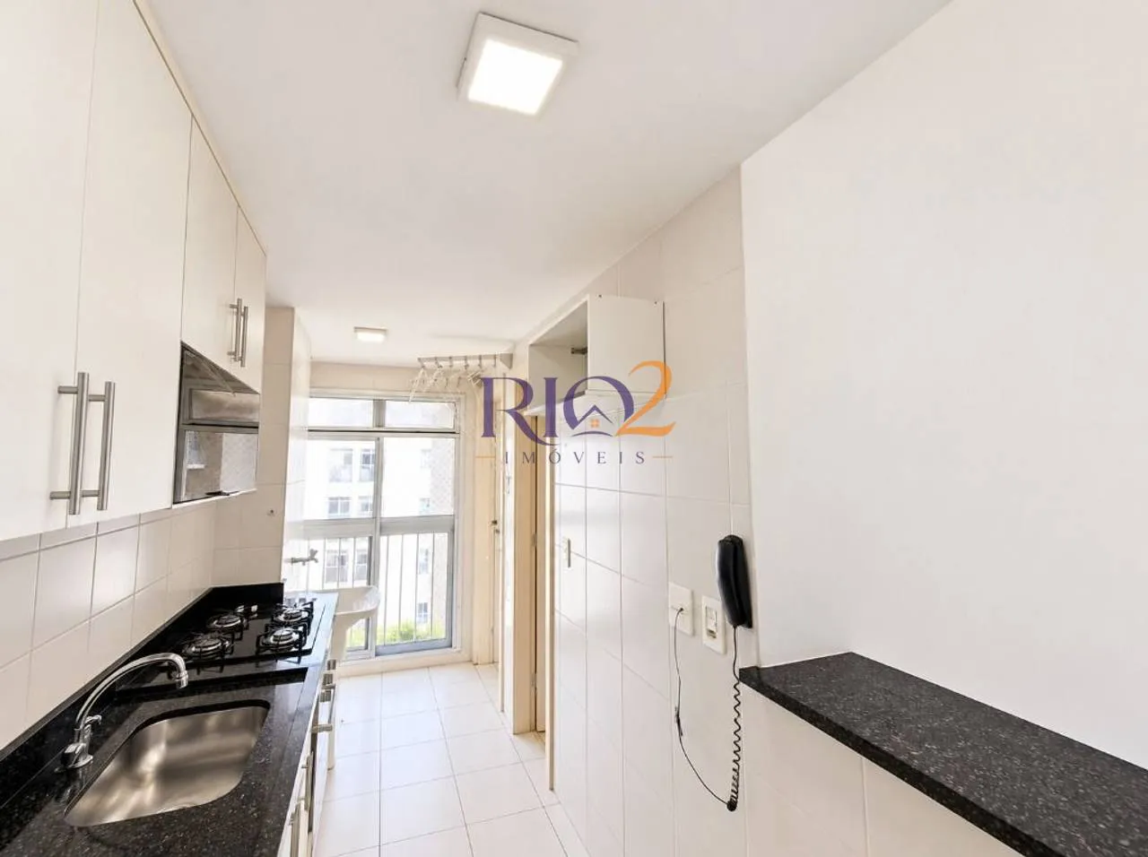 Glass-enclosed balcony in a 3-bedroom apartment, 96 m² — photo 27