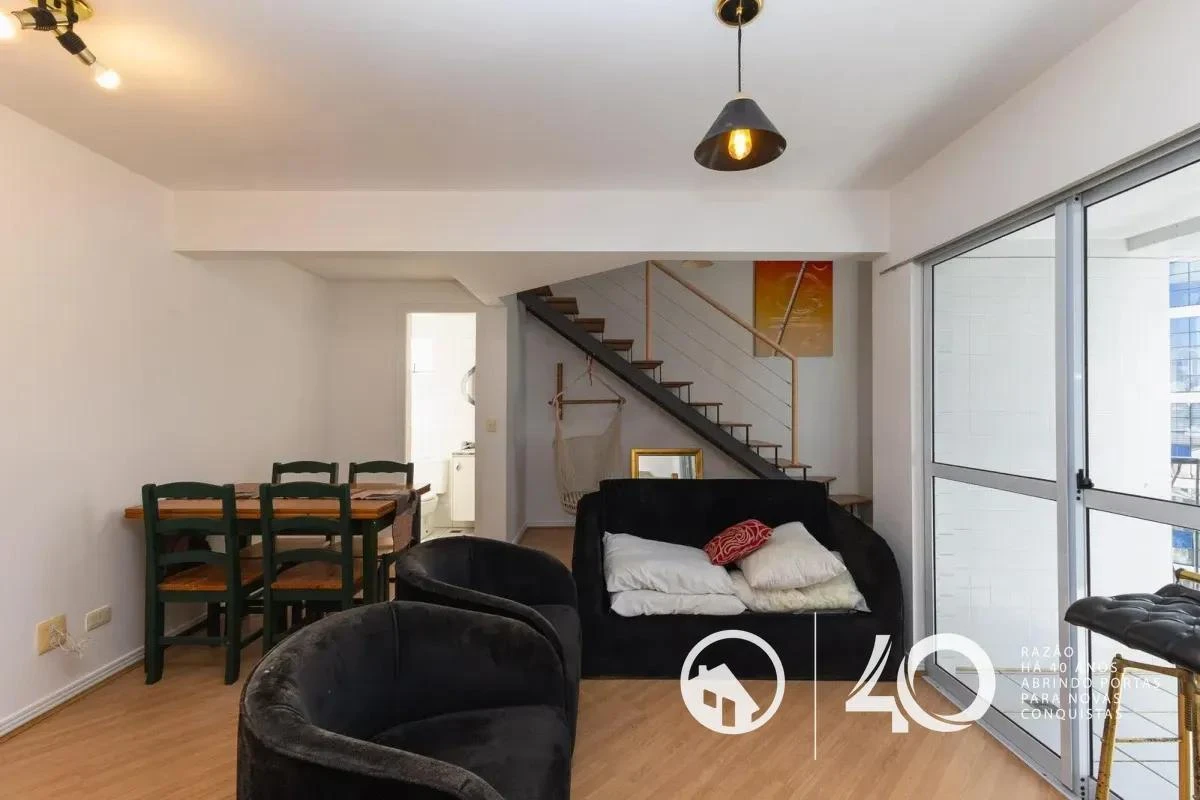 Furnished apartment, 67 m², with a glass-enclosed balcony — photo 9