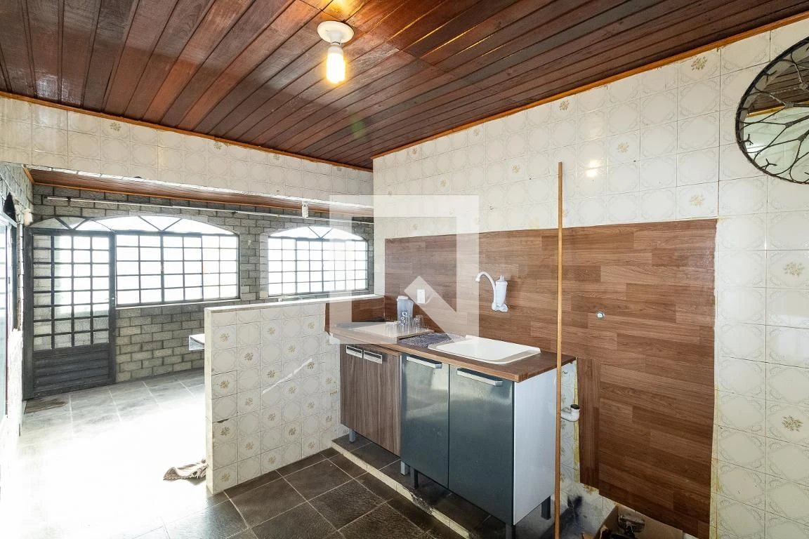 3-bedroom apartment with a separate gas-stove kitchen — photo 25