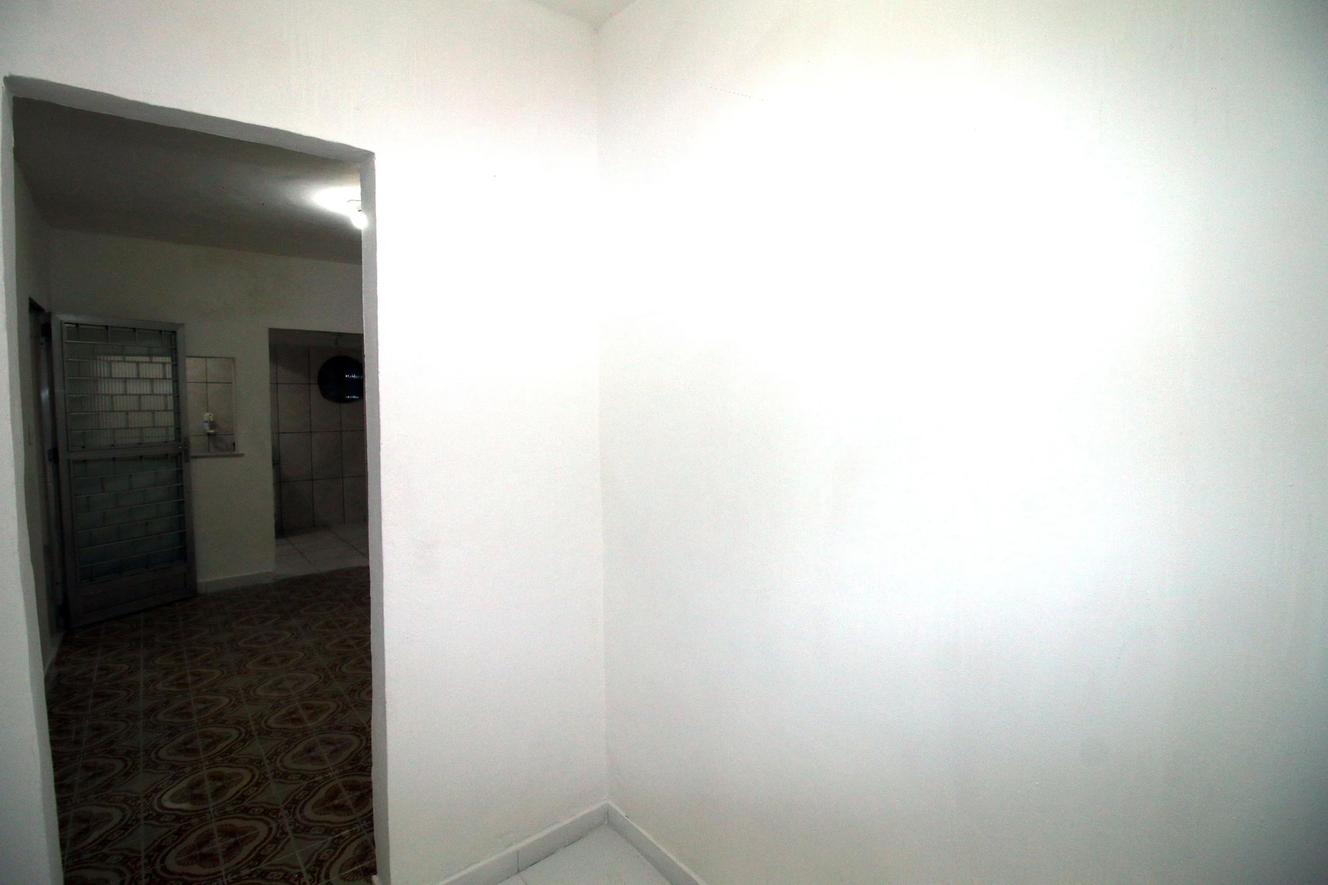Casa sem mobília com 1 quarto e jardim privativo — photo 19