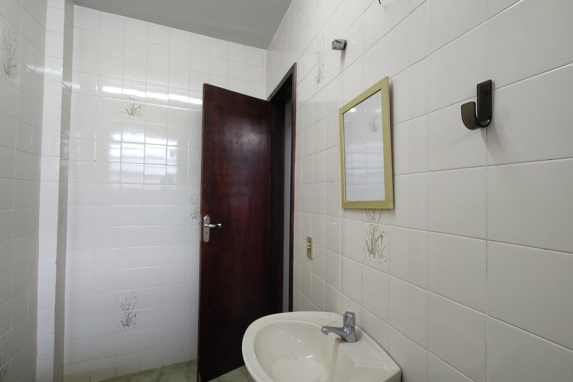 Jacuzzi y 3 dormitorios: casa de 742 m² — photo 112