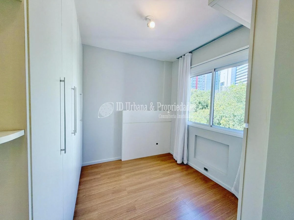 3-bedroom apartment in a building with a pool — photo 19