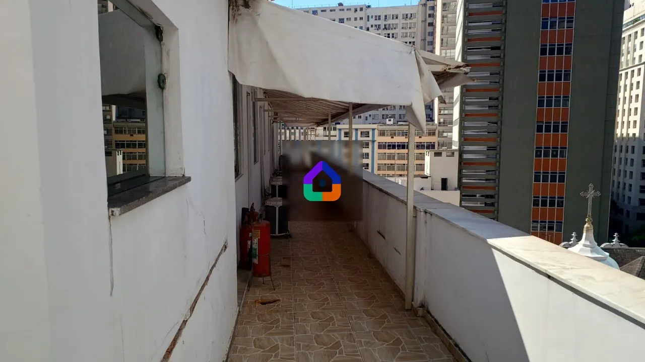 Duplex penthouse with 5 bedrooms and balcony — photo 12