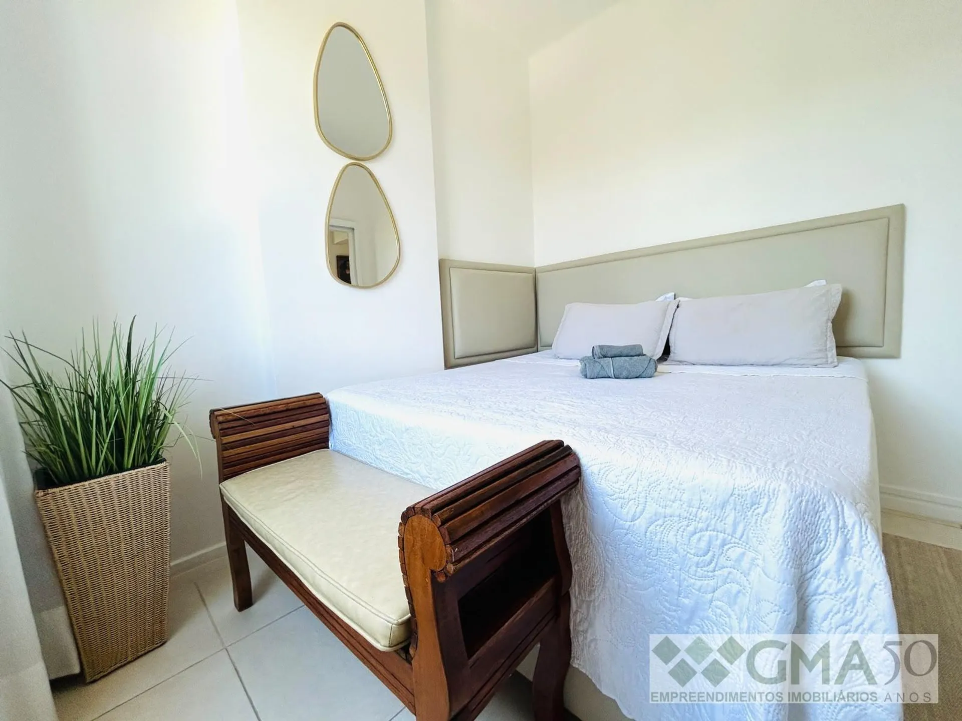 Furnished 90 m² apartment with 2 bedrooms and green views — photo 16