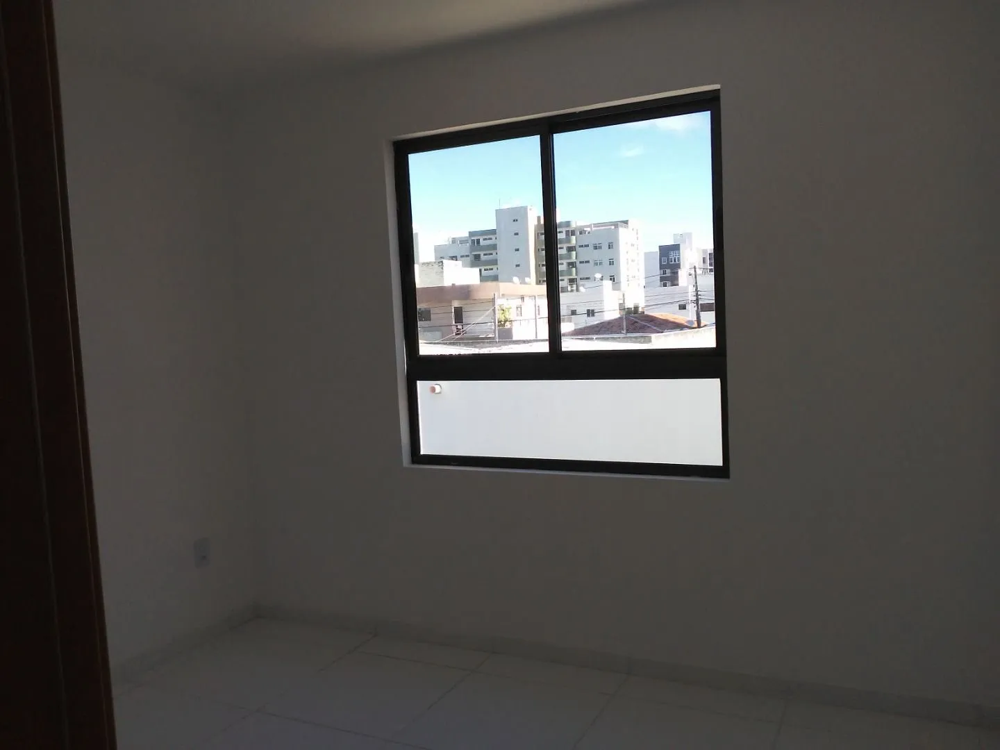 3-bedroom apartment, 2 with their own bathrooms, 72 m² — photo 4
