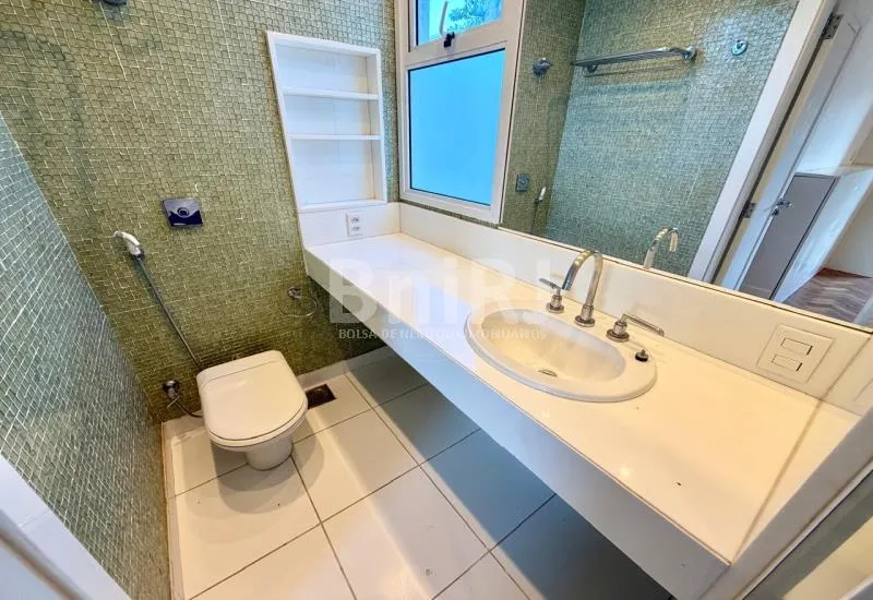 Apartment with 5 bedrooms and open gas kitchen — photo 17