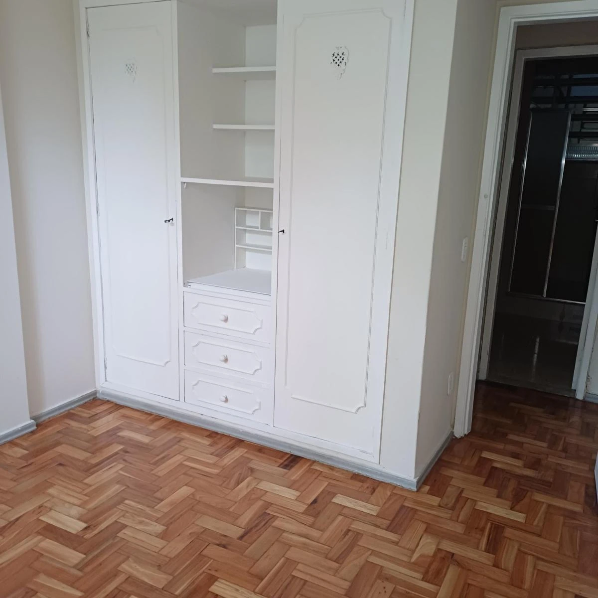 3-bedroom apartment, no parking, 90 m², 2 bathrooms — photo 3