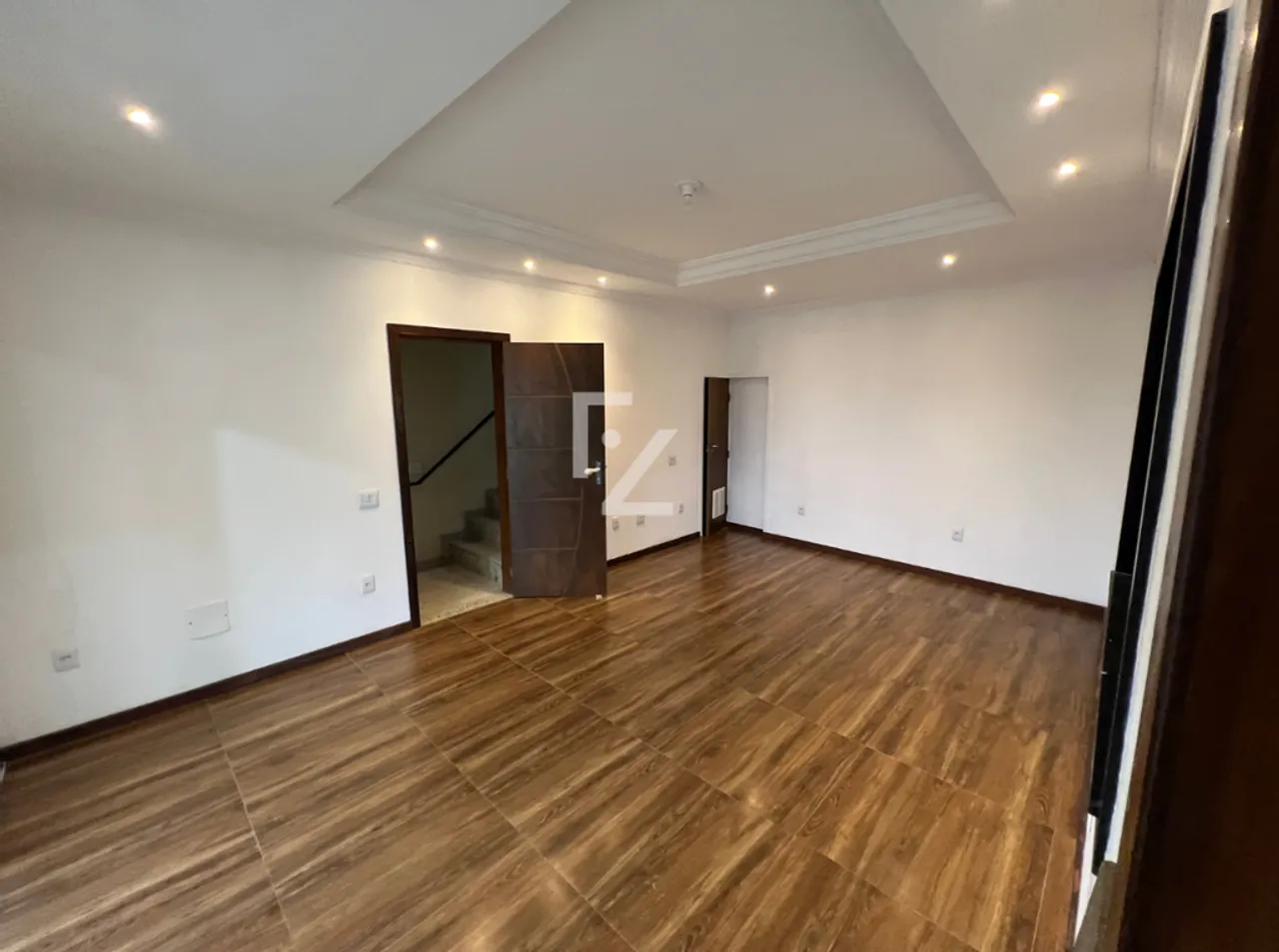 Дом с 3 спальнями и 4 ванными, 220 м² — photo 5