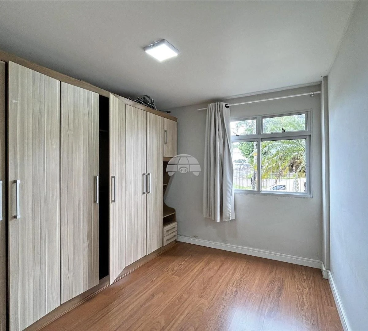 Apartamento com piso de madeira ou laminado, Campo Comprido — photo 8