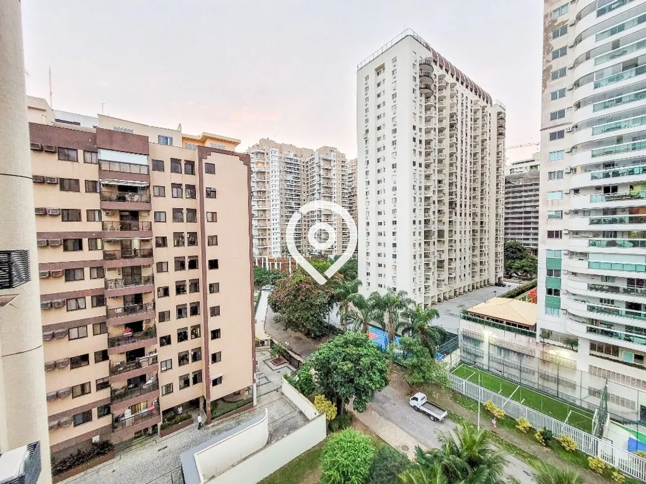 4-bedroom apartment with a balcony and 149 m² — photo 12