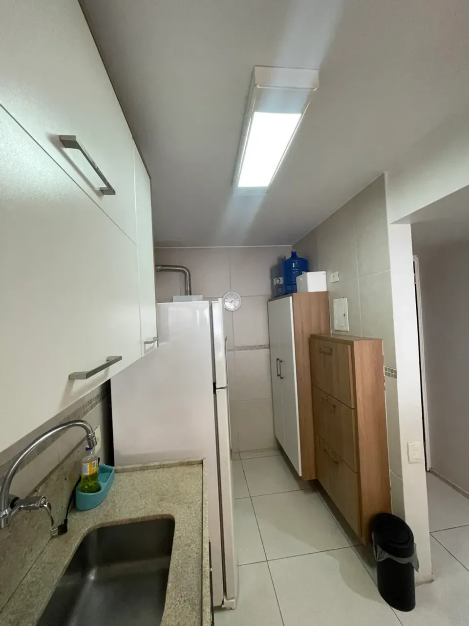 Apartamento mobiliado com 1 dormitório, 2 banheiros e 1 vaga — photo 8