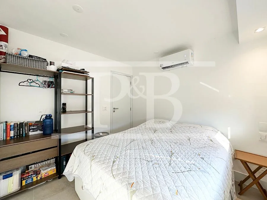 Furnished 2-bedroom apartment with enclosed balcony — photo 16