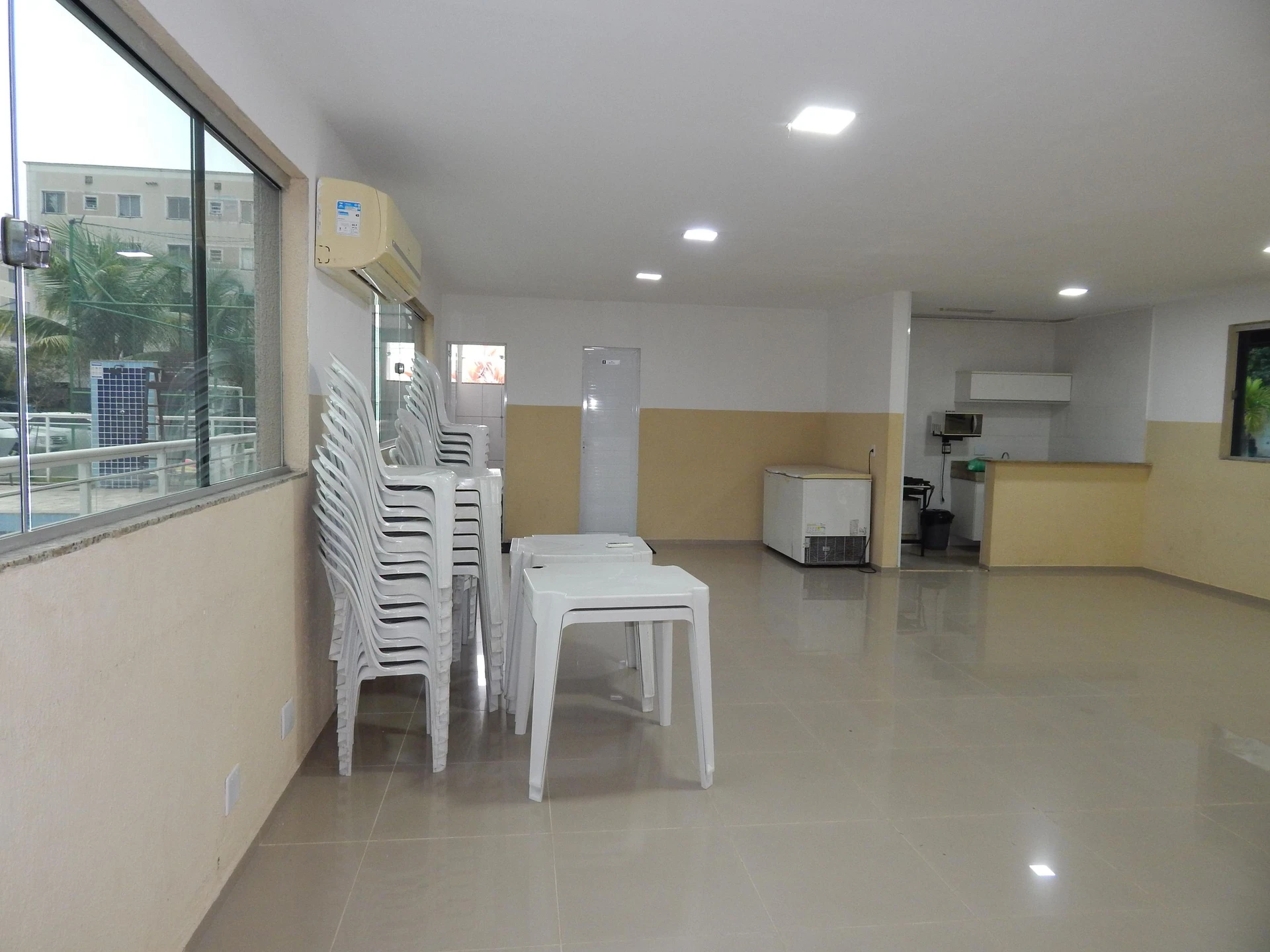 Furnished apartment, 42 m², with a grill on the balcony — photo 16