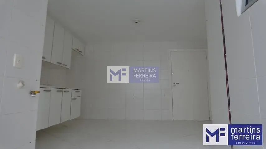 Apartamento sem mobília com 2 quartos e cozinha fechada — photo 12