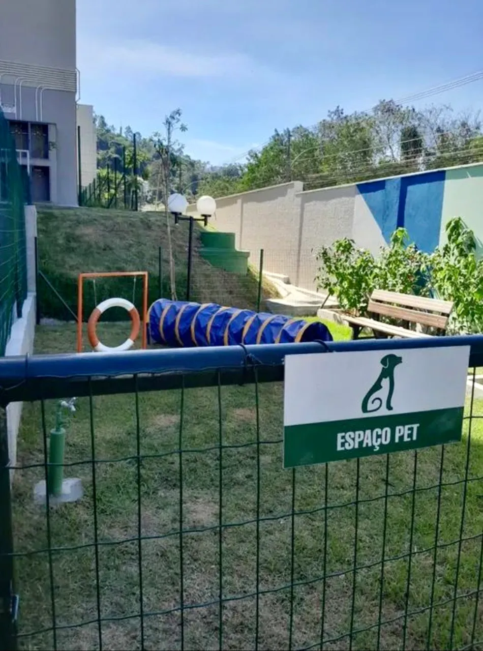 Apartamento de 2 quartos em condomínio com piscina — photo 6
