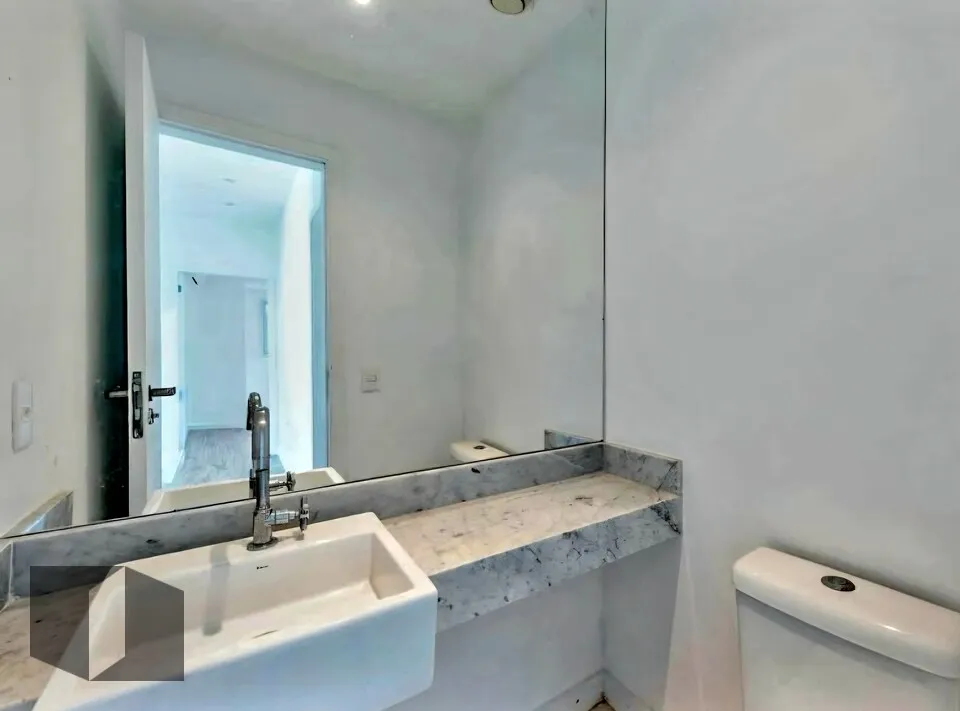 Penthouse with 5 bedrooms and balcony BBQ — photo 26