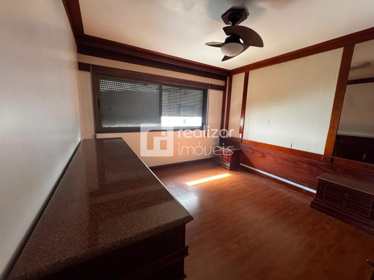 Apartamento de 290 m² com 4 dormitórios e varanda envidraçada — photo 26