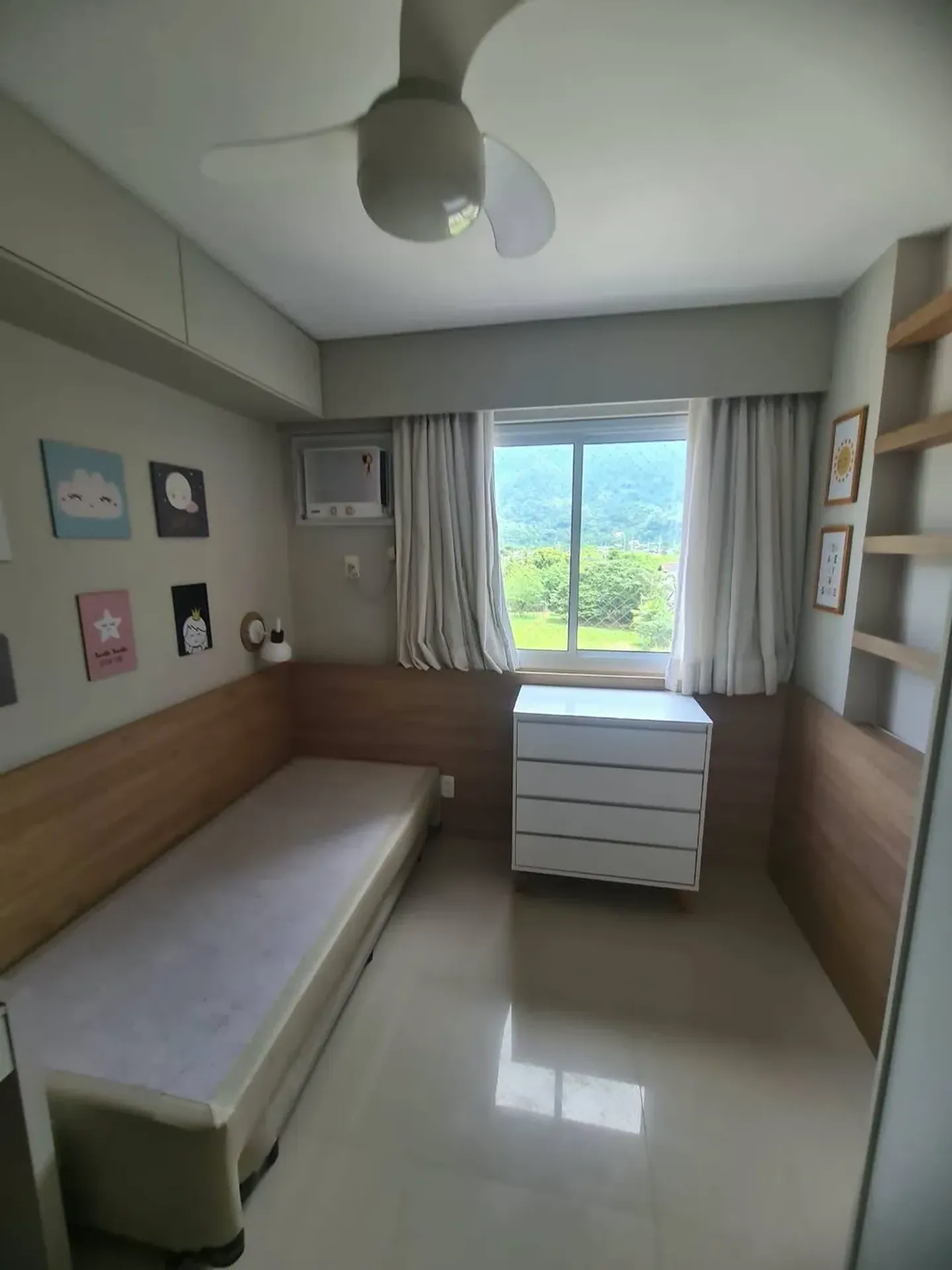 Walk-in closet in a 3-bedroom apartment, 81 m² — photo 15