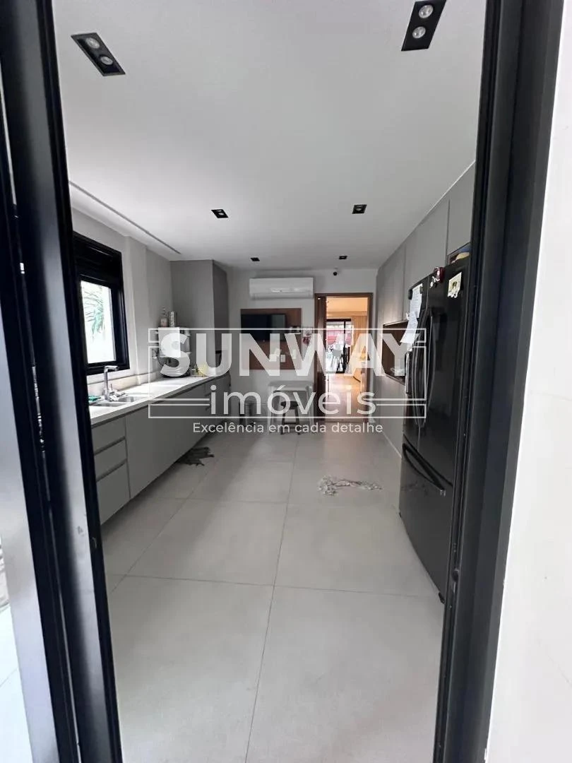 Робоче місце та 6 спалень: будинок 410 м² — photo 10
