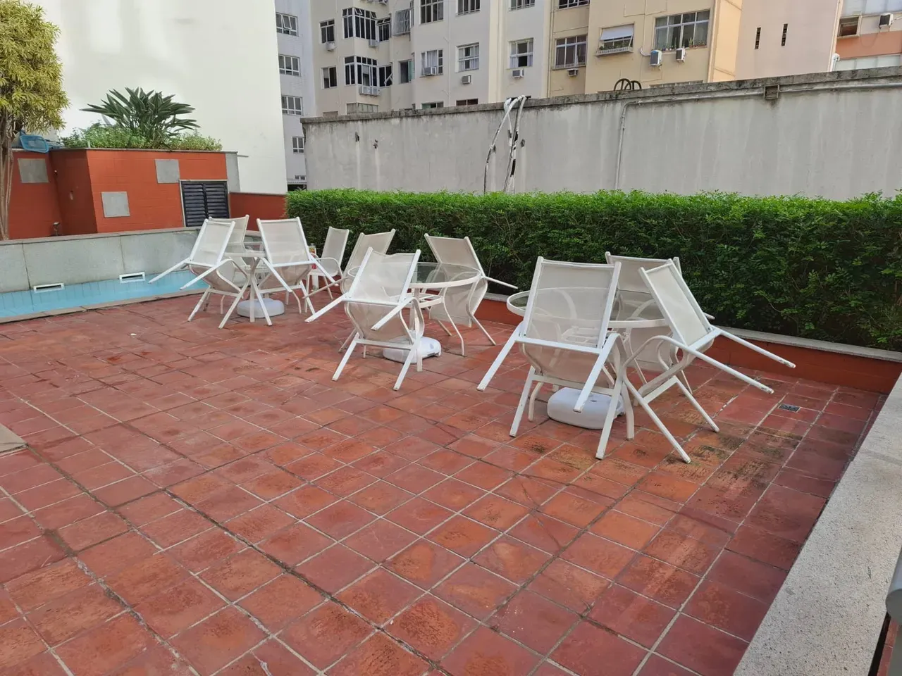 Apartamento mobiliado com cozinha americana e varanda — photo 23