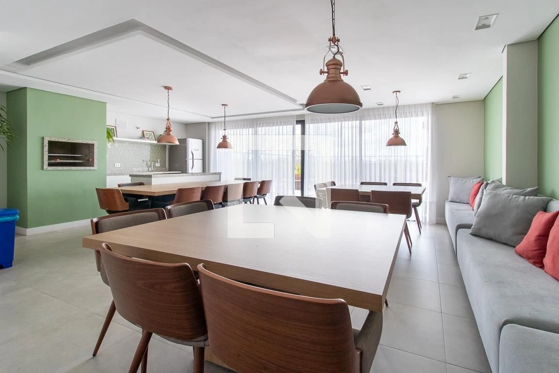 28 m² studio with a washing machine and a home office — photo 4