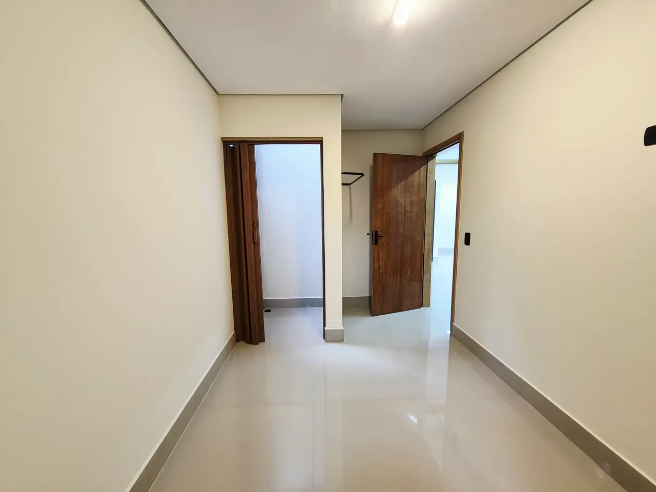 House with 3 bedrooms, 3 baths and a gas stove — photo 24