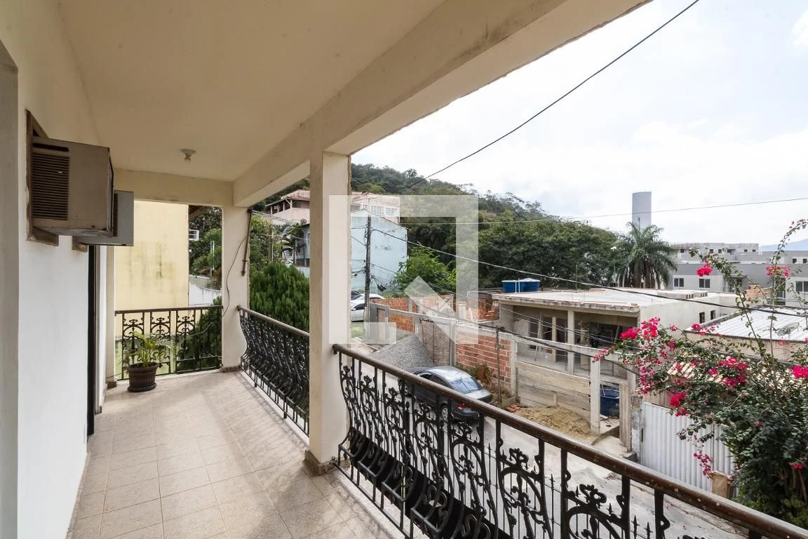 Casa de 2 andares com 238 m², 3 quartos e jardim — photo 21