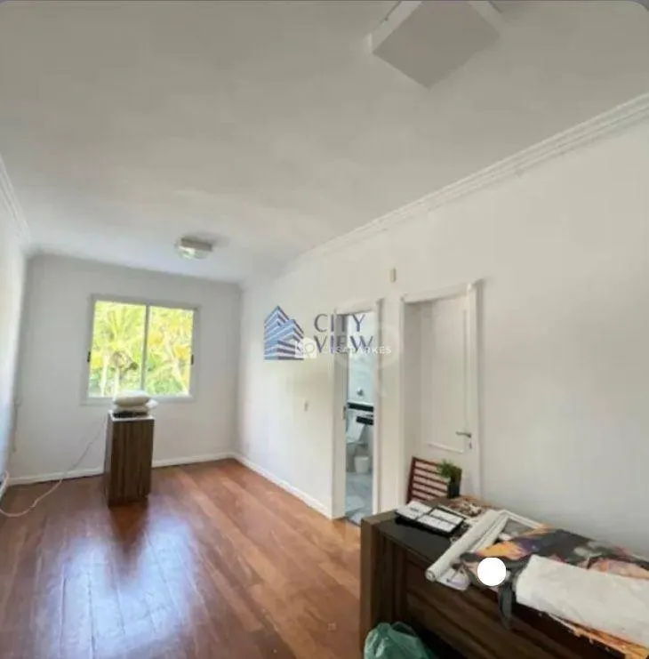 House with 5 bedrooms, separate kitchen, 750 m² — photo 26