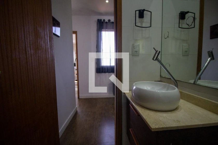 Casa para alugar com 5 quartos e varanda — photo 43