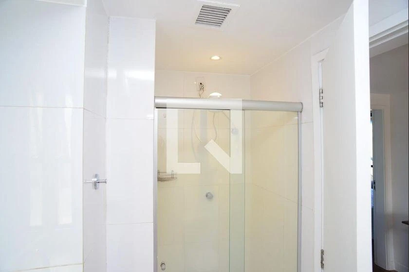 Furnished 4-bedroom apartment 145 m² with 2 parking spots — photo 2