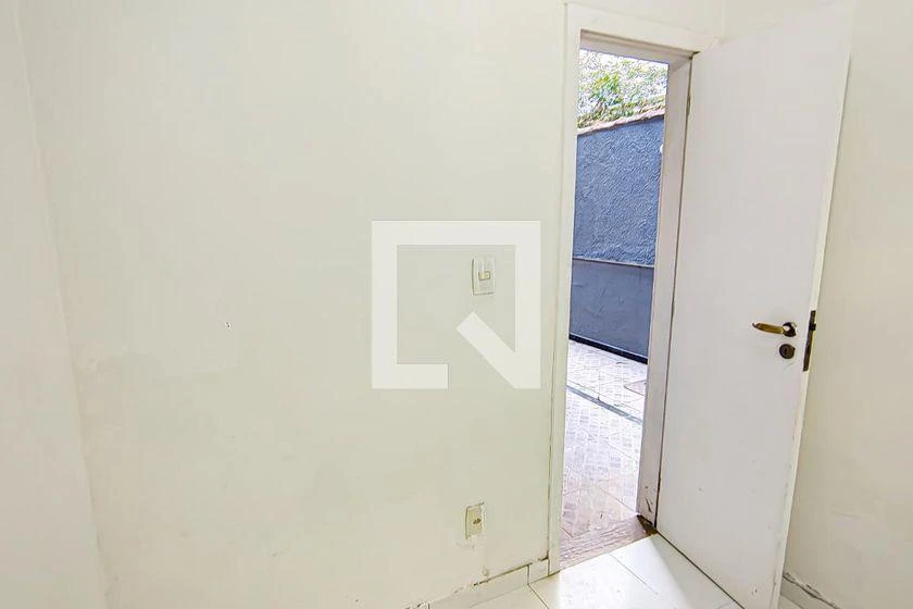Rental house with 3 bedrooms and 217 m² — photo 24
