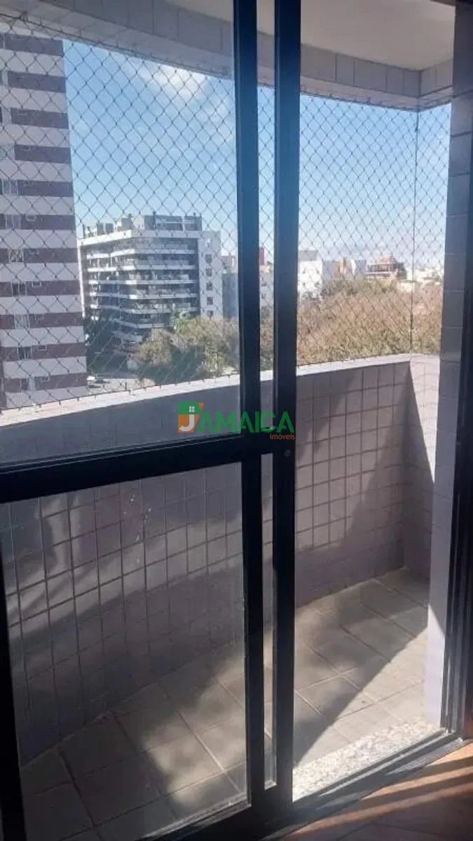 3-bedroom apartment, 1 with its own bathroom, 74 m² — photo 3