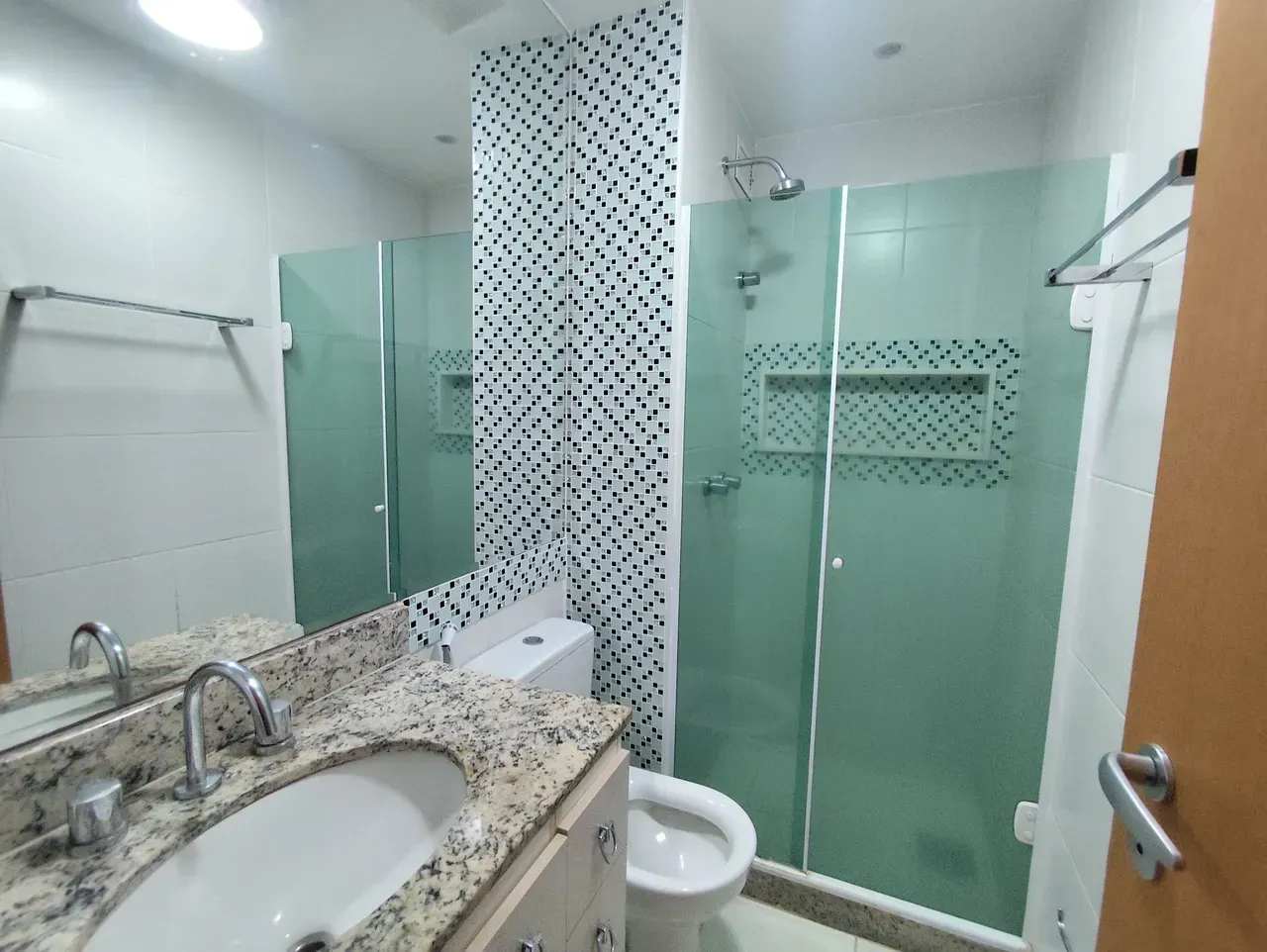 3-bedroom apartment with 2 bathrooms and 72 m² — photo 8