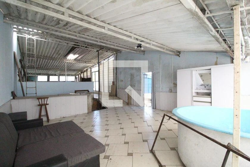 Furnished house, 200 m², with a glass-enclosed balcony — photo 34