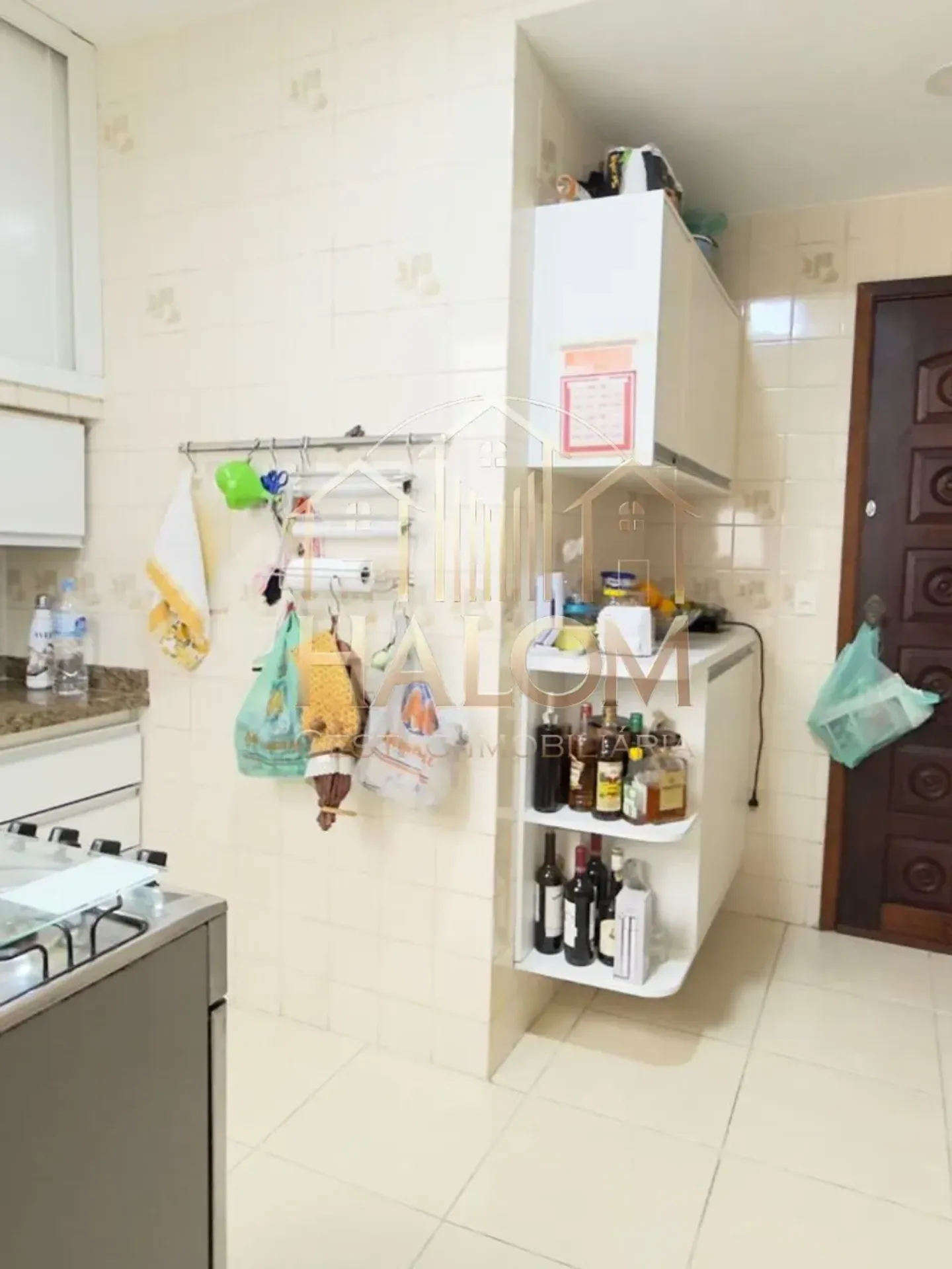 90 m² apartment with a closed kitchen and 2 bedrooms — photo 2