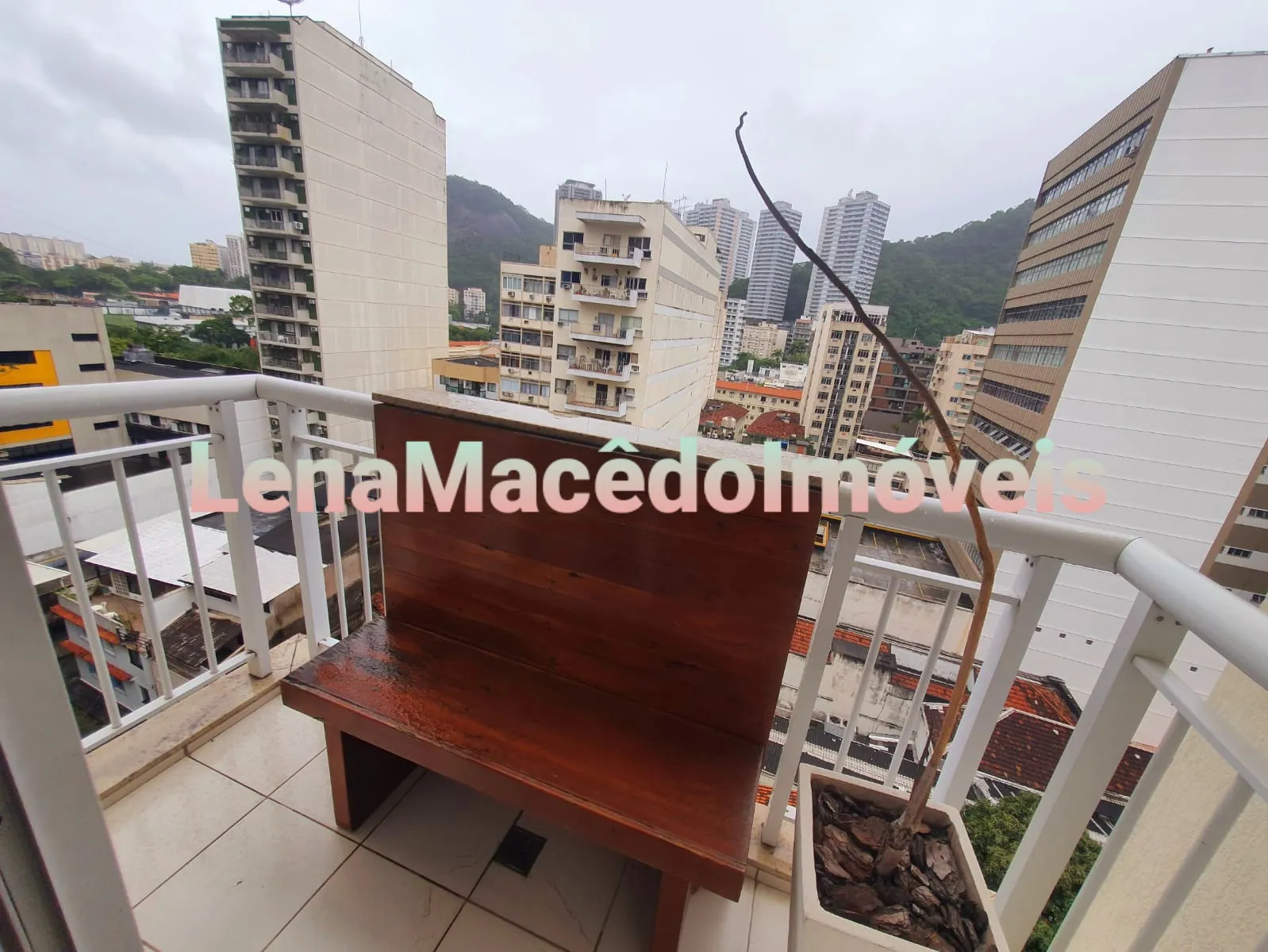 2-bedroom apartment with 2 bathrooms and a balcony — photo 3
