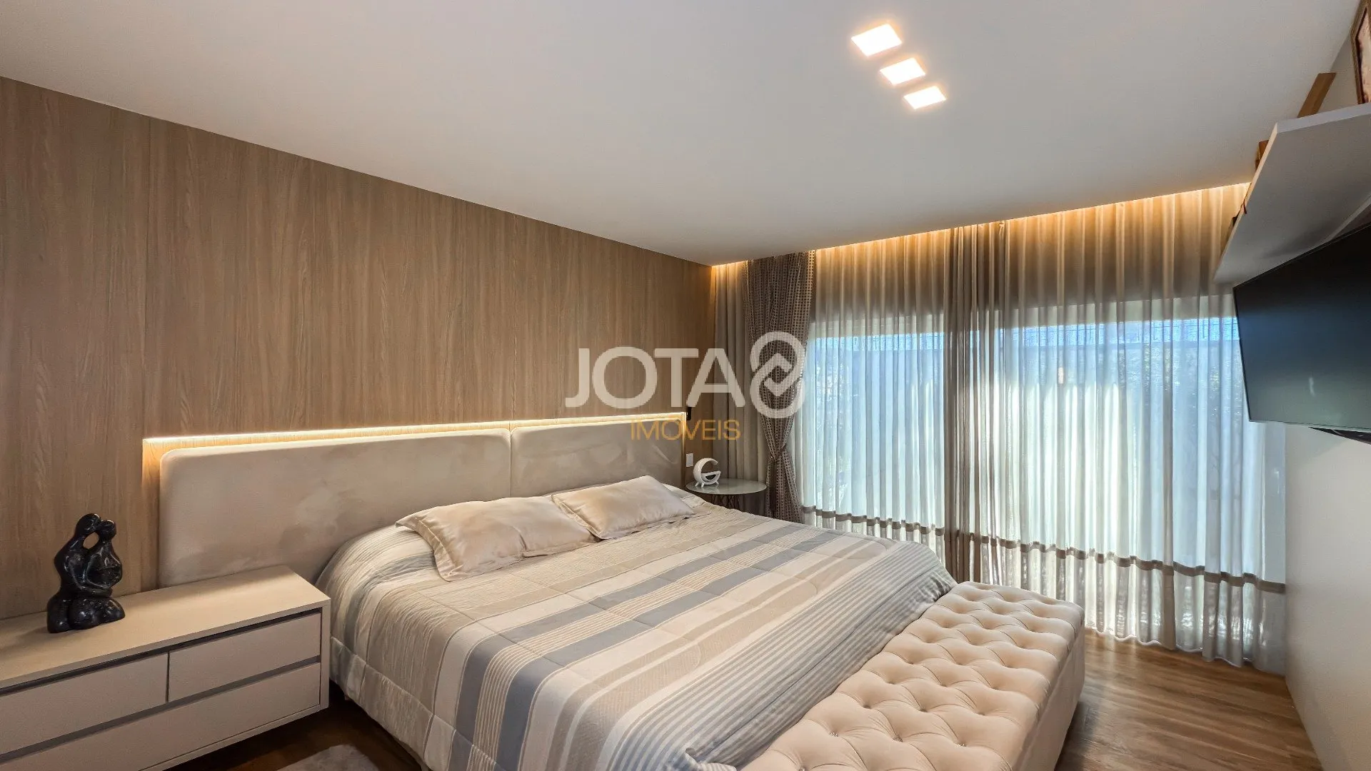 Меблированный дом с 4 спальнями и 635 м² и 7 местами — photo 14
