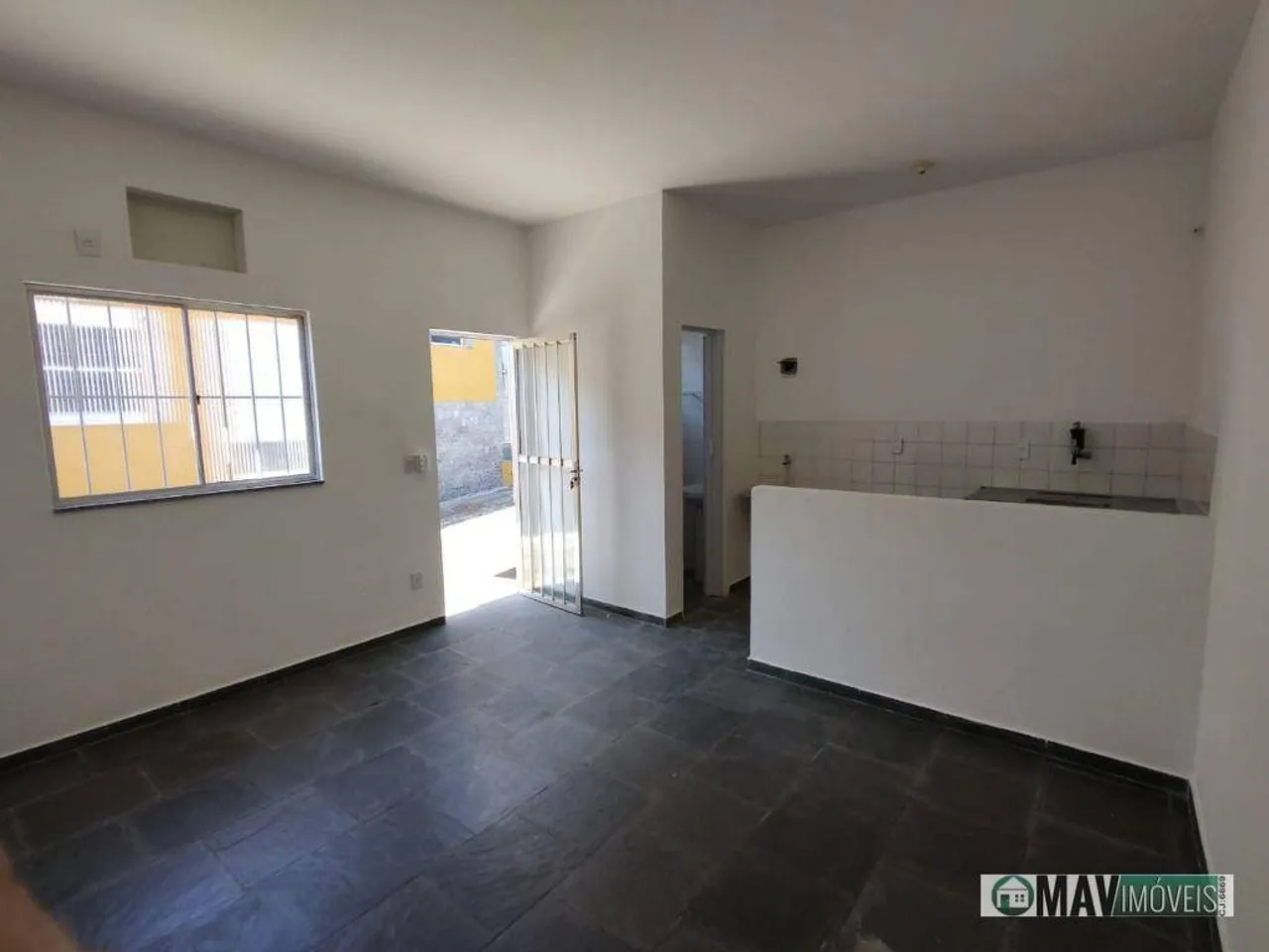 Studio kitnet with 1 bedroom and gas stove kitchenette — photo 6