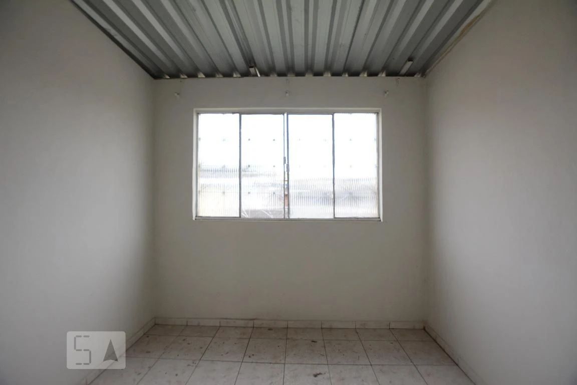 3-bedroom apartment with a glass-enclosed balcony — photo 16