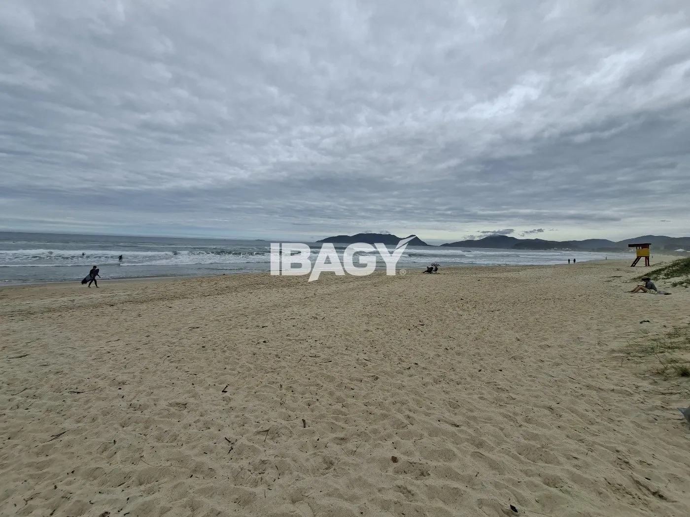 4-bedroom house with a water view in Florianópolis — photo 3